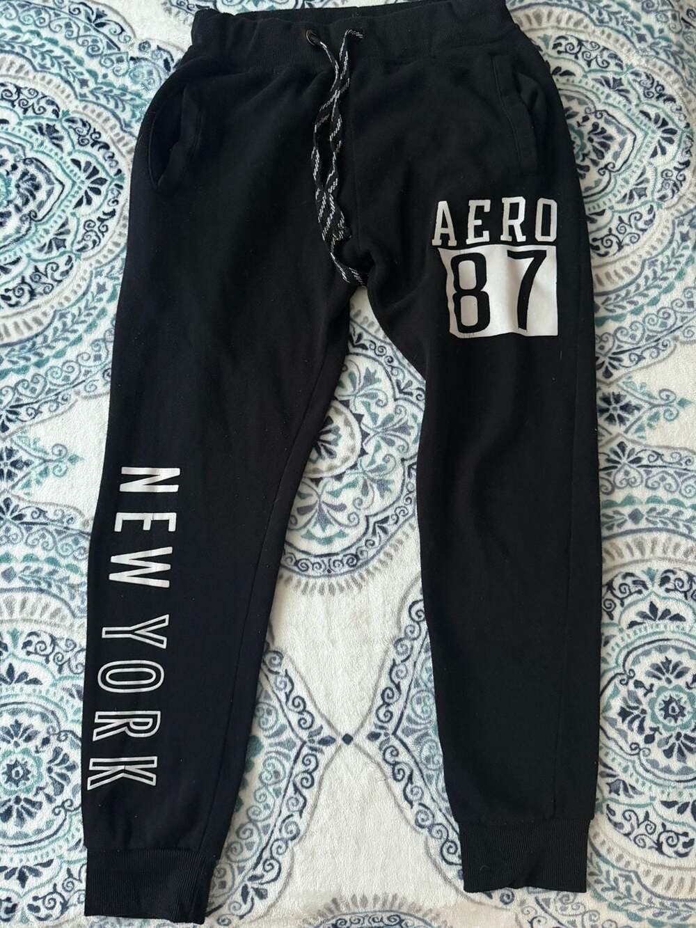 Aeropostale New York Sweatpants Size S Black AERO 87